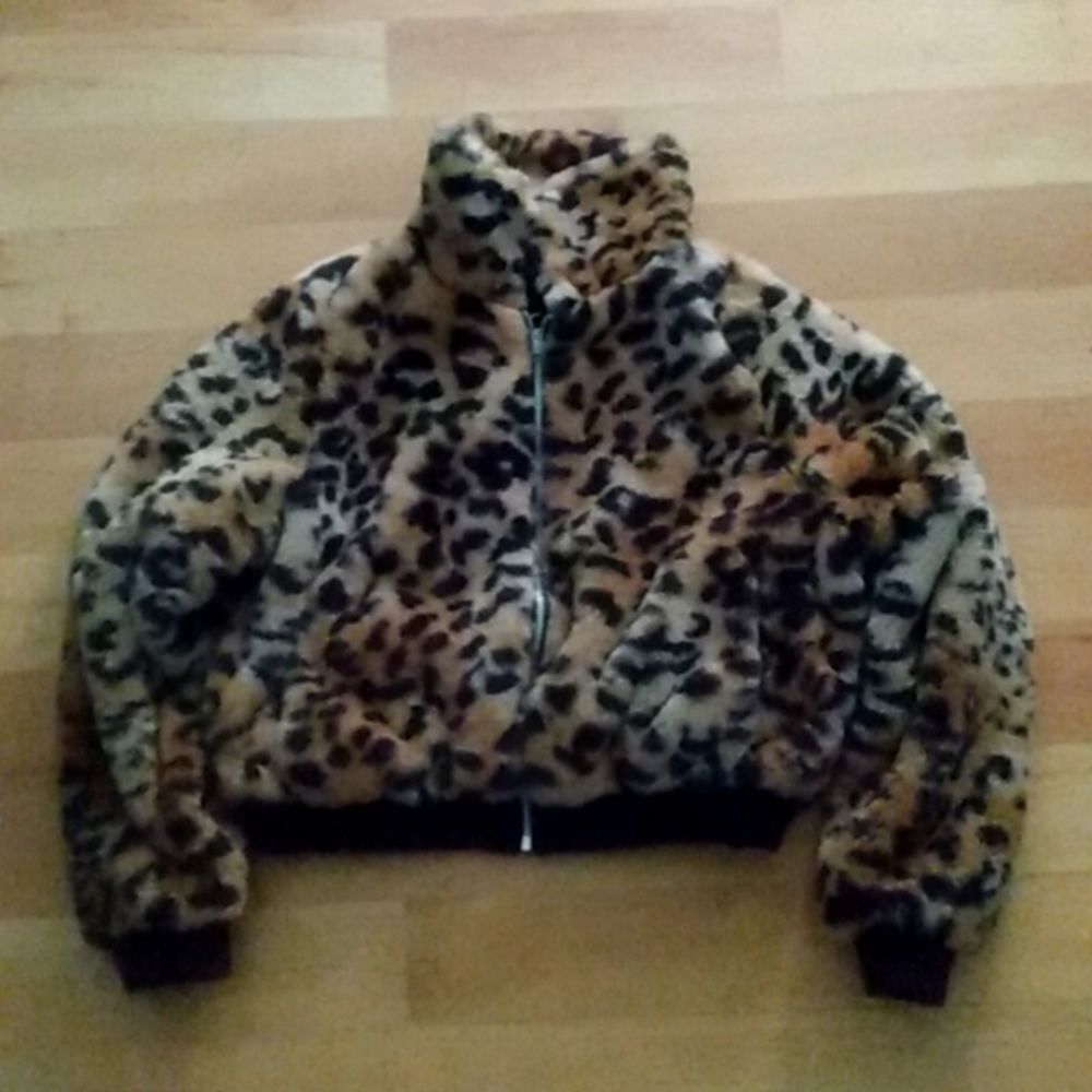 Black and brown leopard print crop top soft and fuzzy jacket